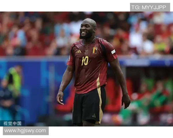 卢卡库：从天才前锋到足球传奇的奋斗与荣耀之路